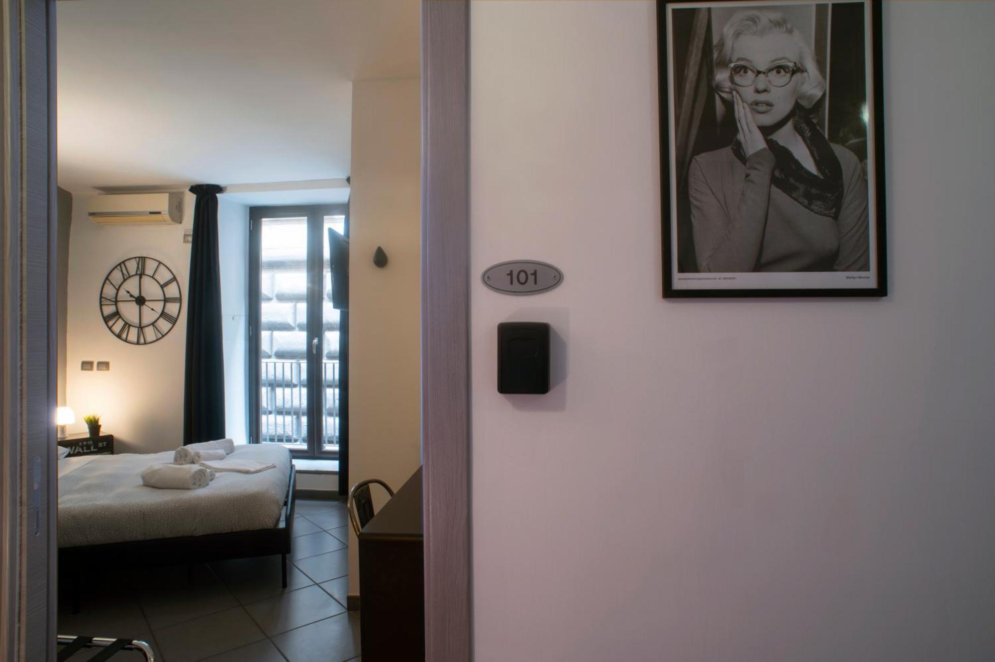 Il Taschino Suite Napoli Bagian luar foto