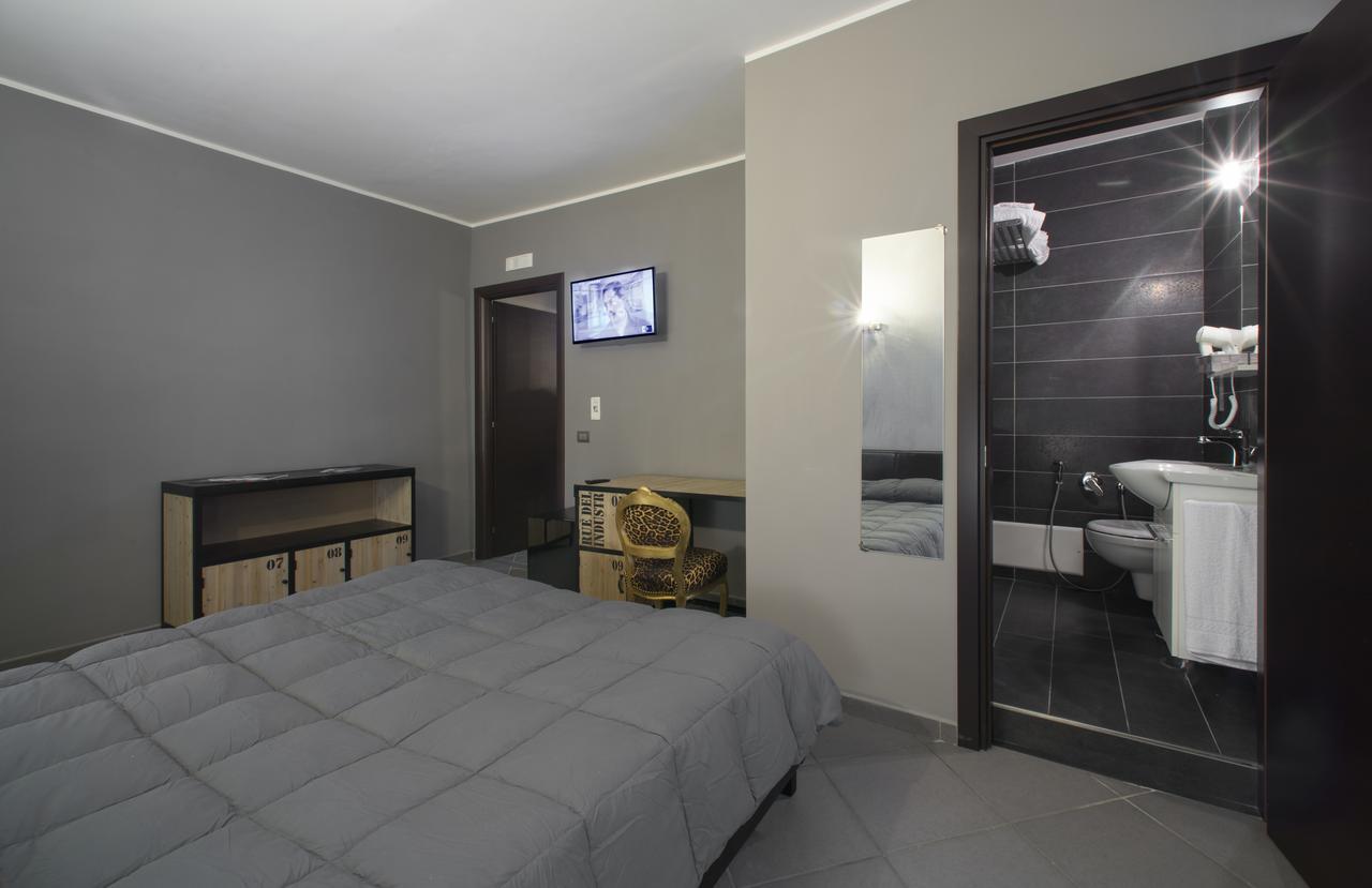 Il Taschino Suite Napoli Bagian luar foto